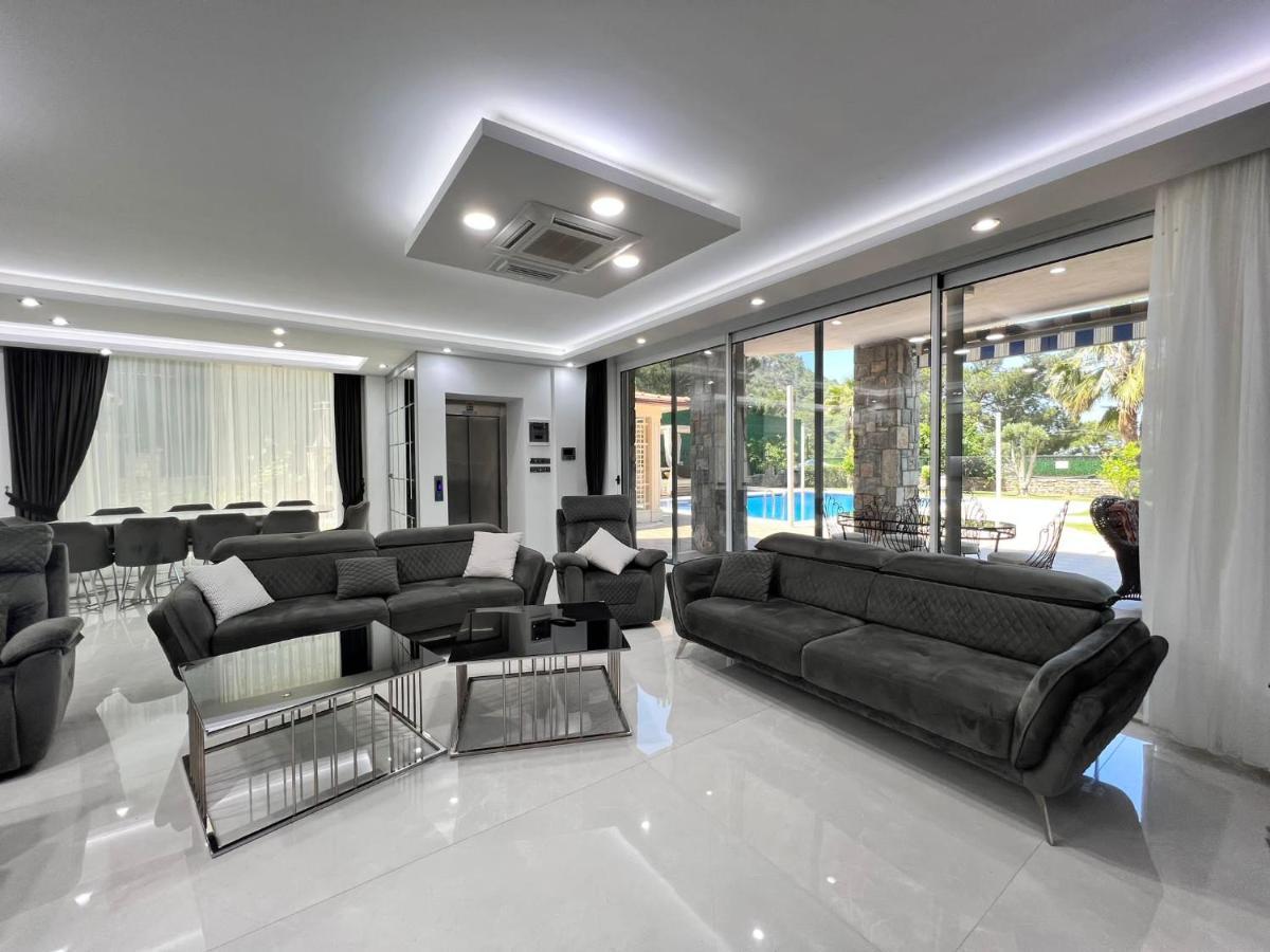 Luxury 7-Bed Villa With Pool And Jacuzzi Fethiye Villa *