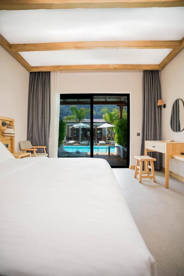The Pearl 4*