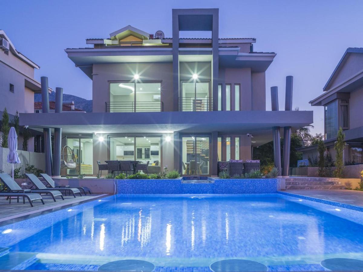 Villa Moderno B *