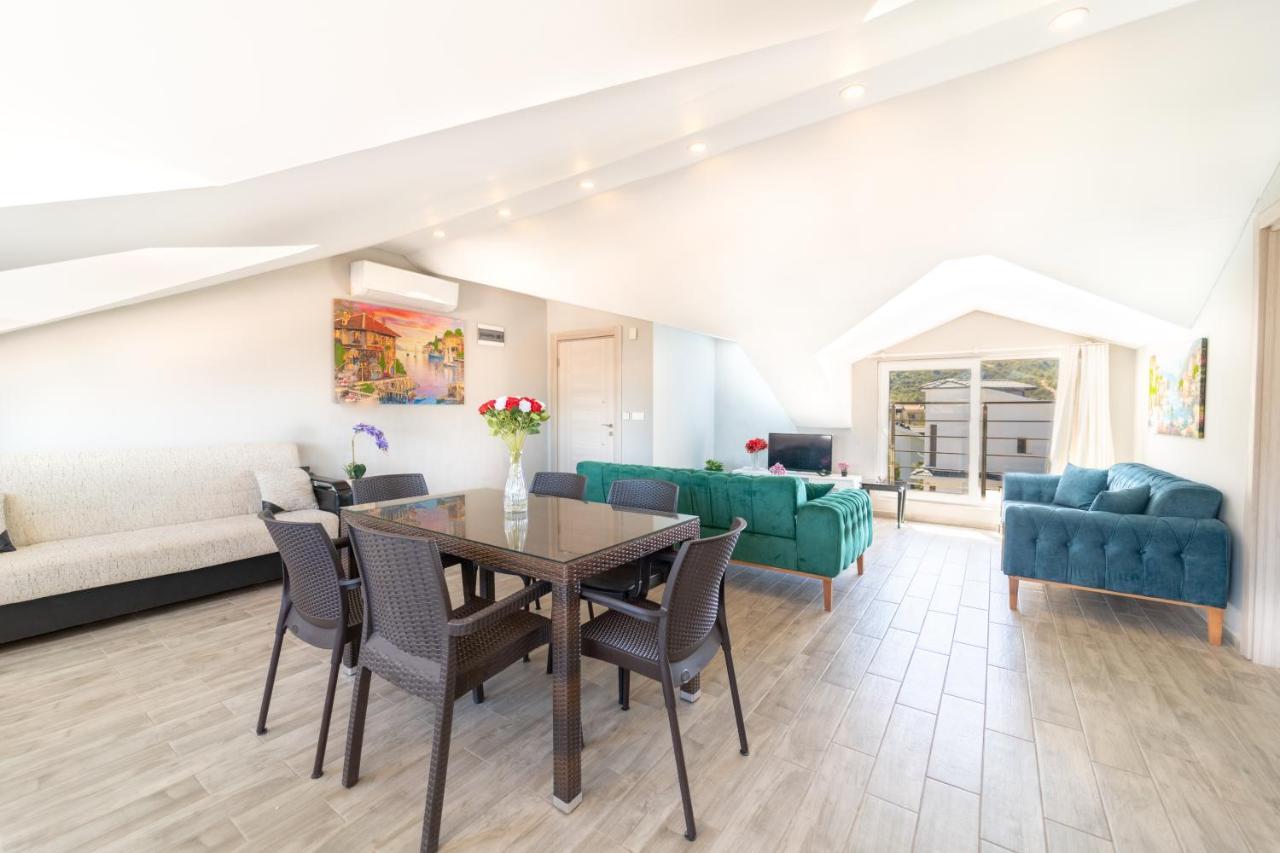 Stunning In With Seaview And Pool Apartment Oludeniz