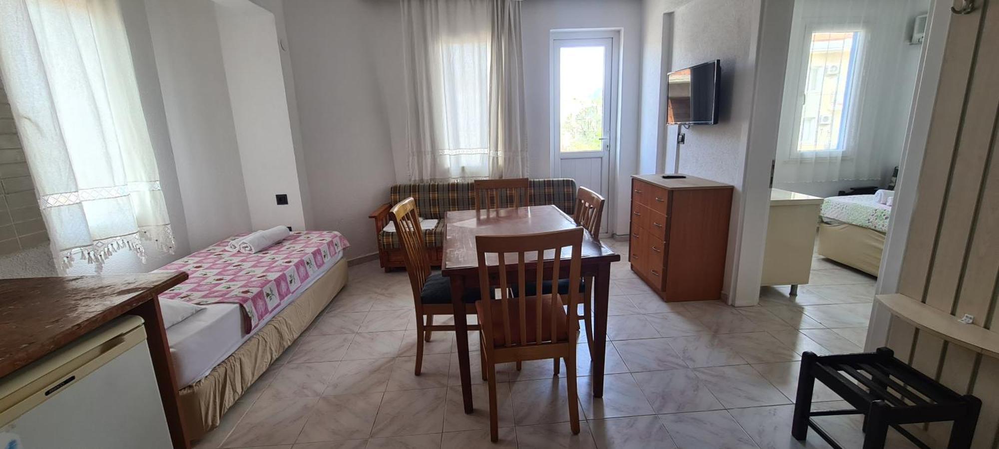 California Aparthotel 3*