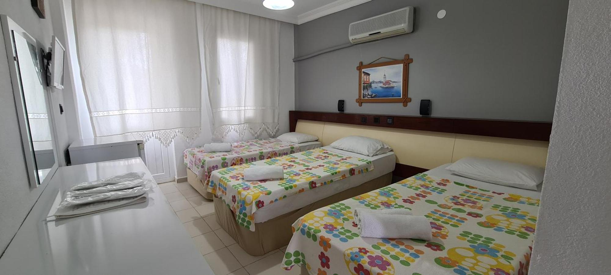 Aparthotel California