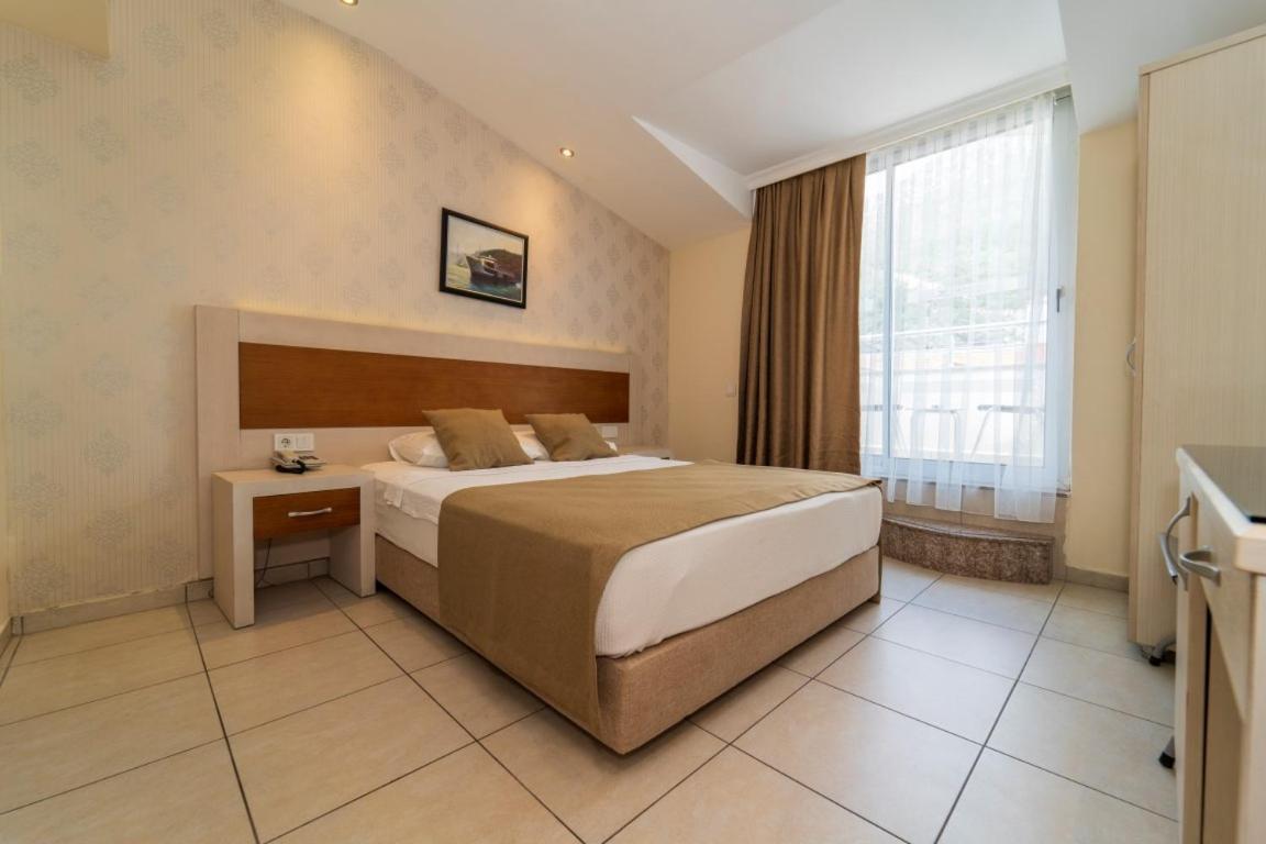 Montebello Hotel
