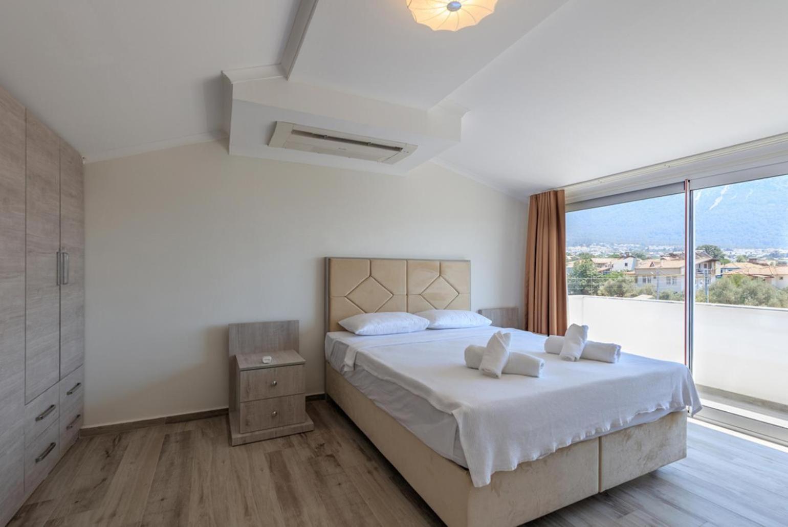 Villa Orka World 2 *