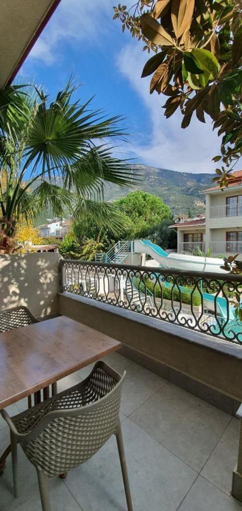 Hotel Golden Life & 4*
