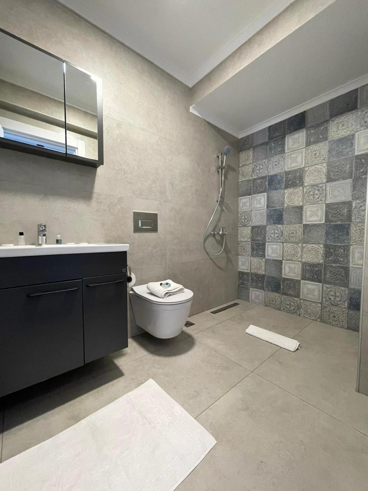 Hayat Aparthotel *