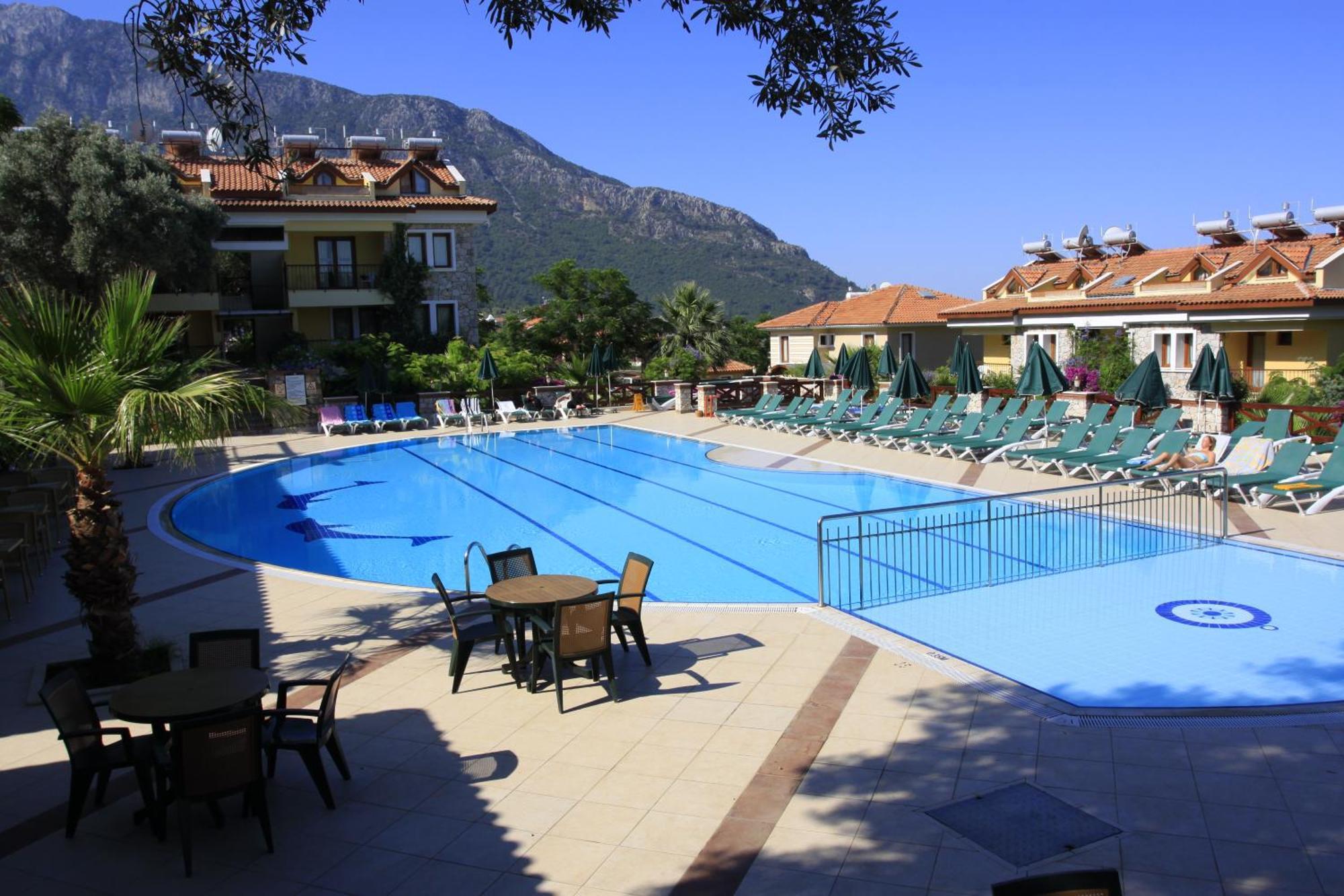 Hotel Perdikia Hill And