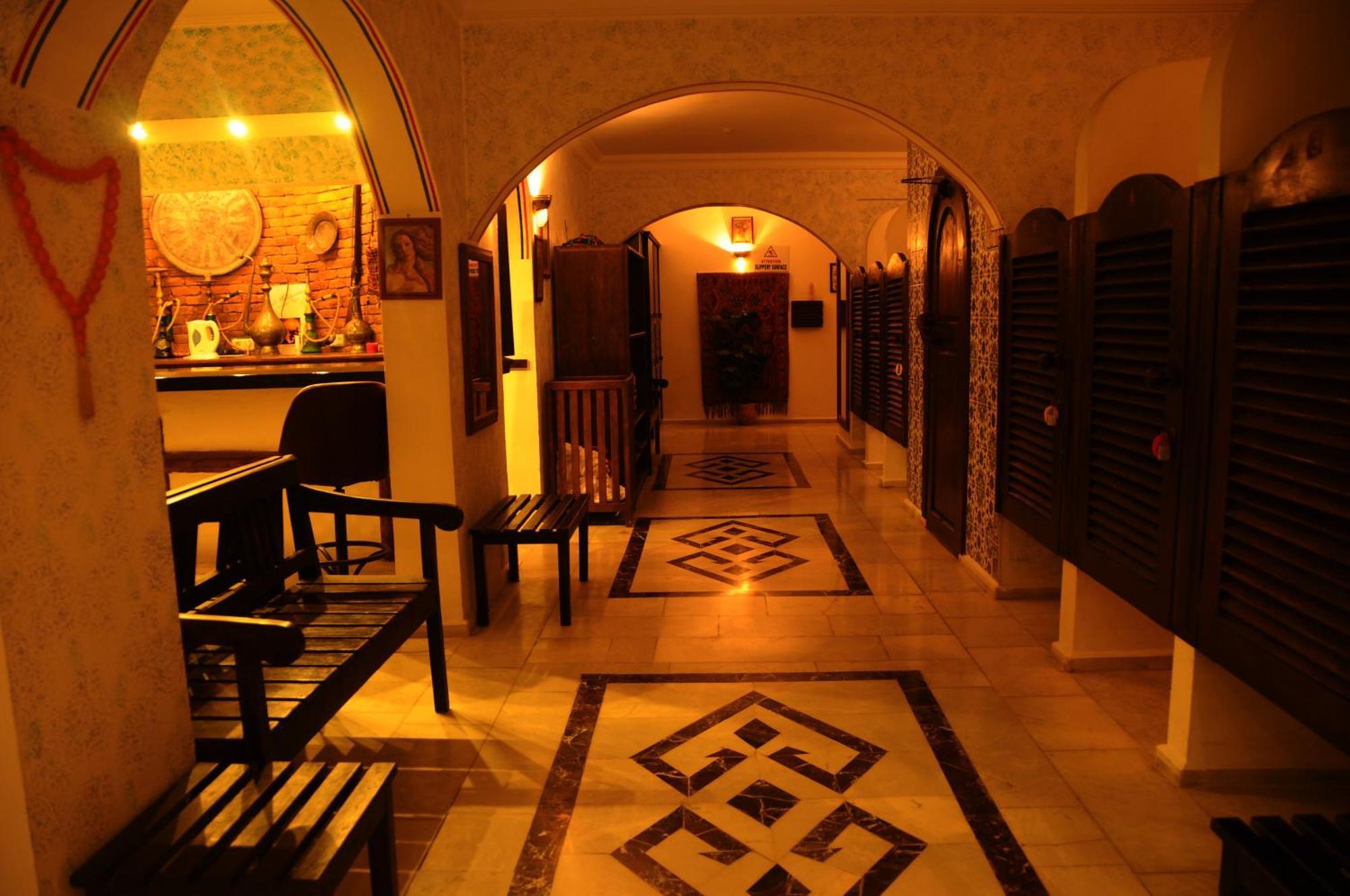 Hisar Club