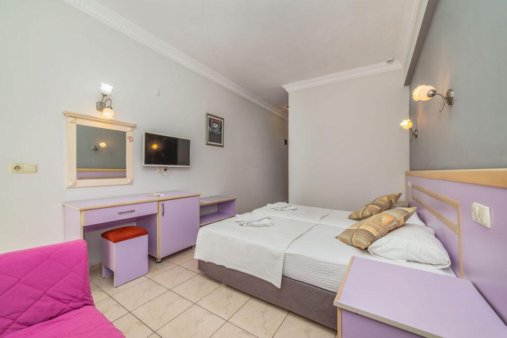 Otel Majestic 3*