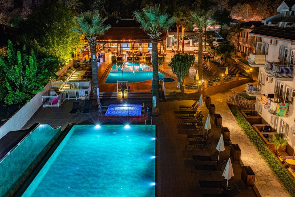 Otel Majestic 3*