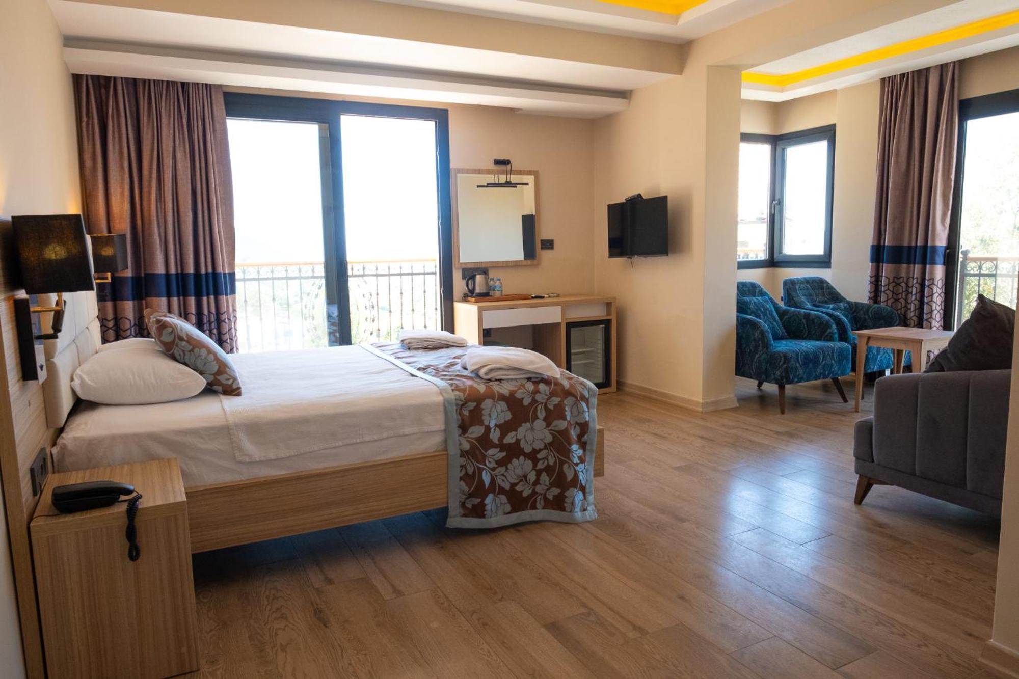 Perdikia Hill And 4* Oludeniz