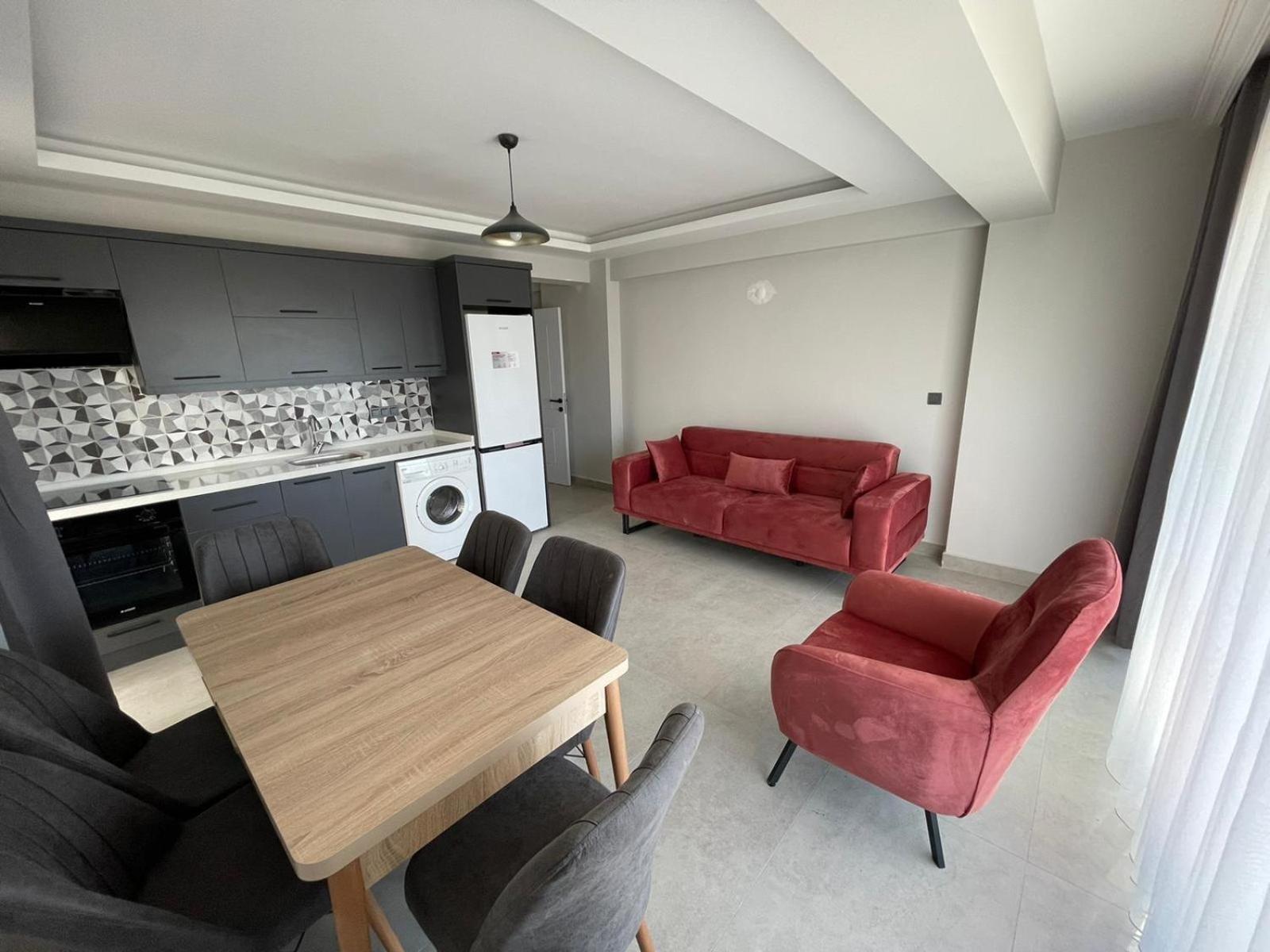 Hayat Aparthotel *