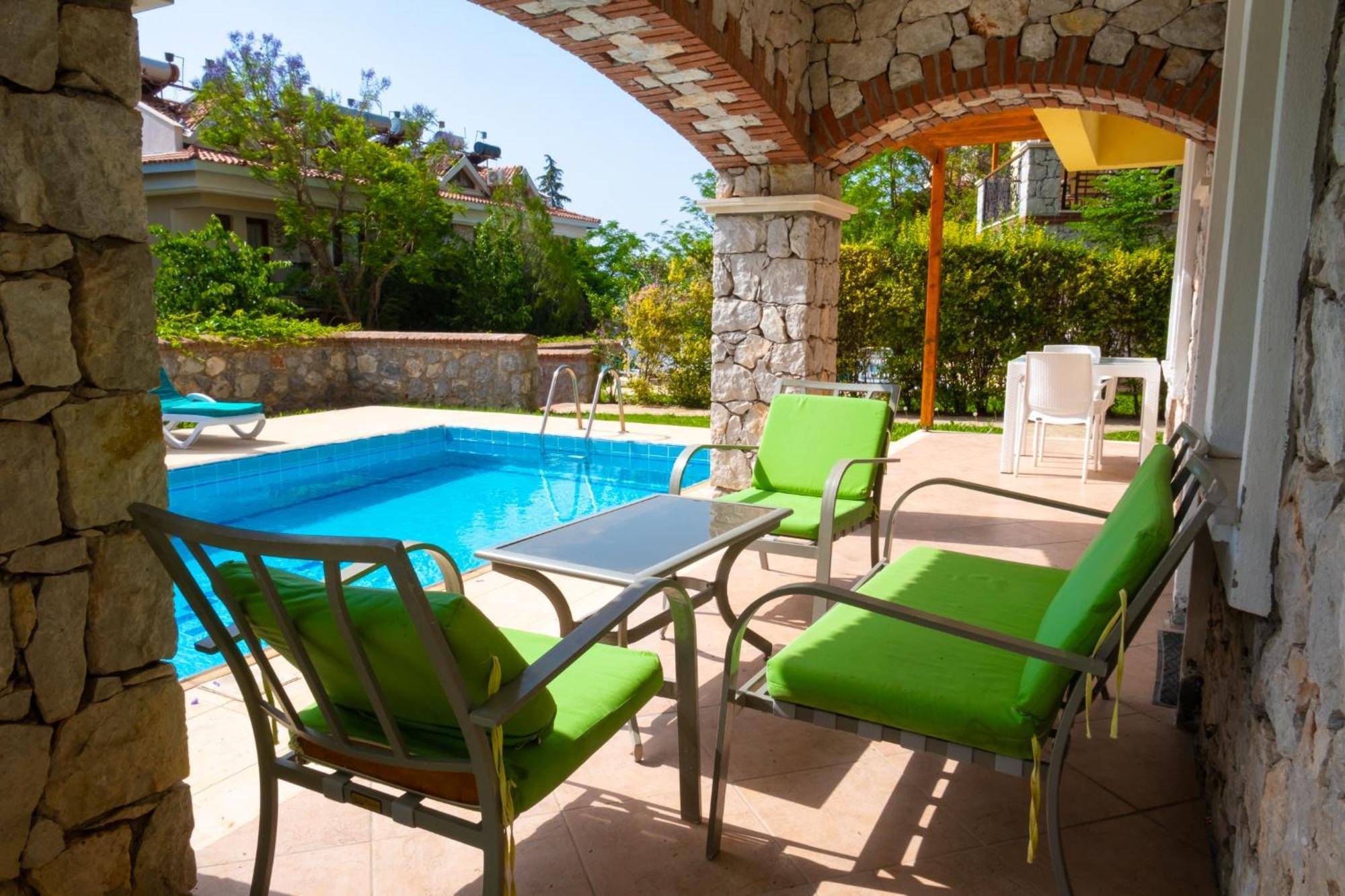 Hotel Perdikia Hill And 4*