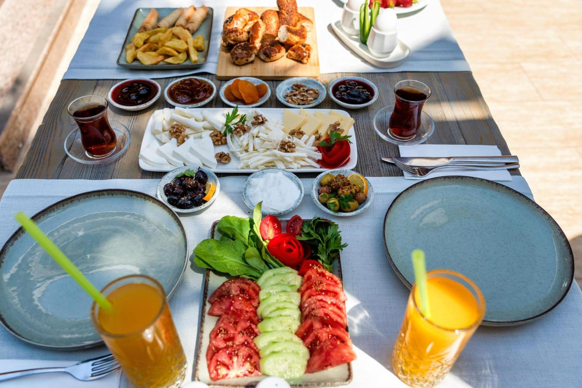 Otel Ata Lagoon 3*