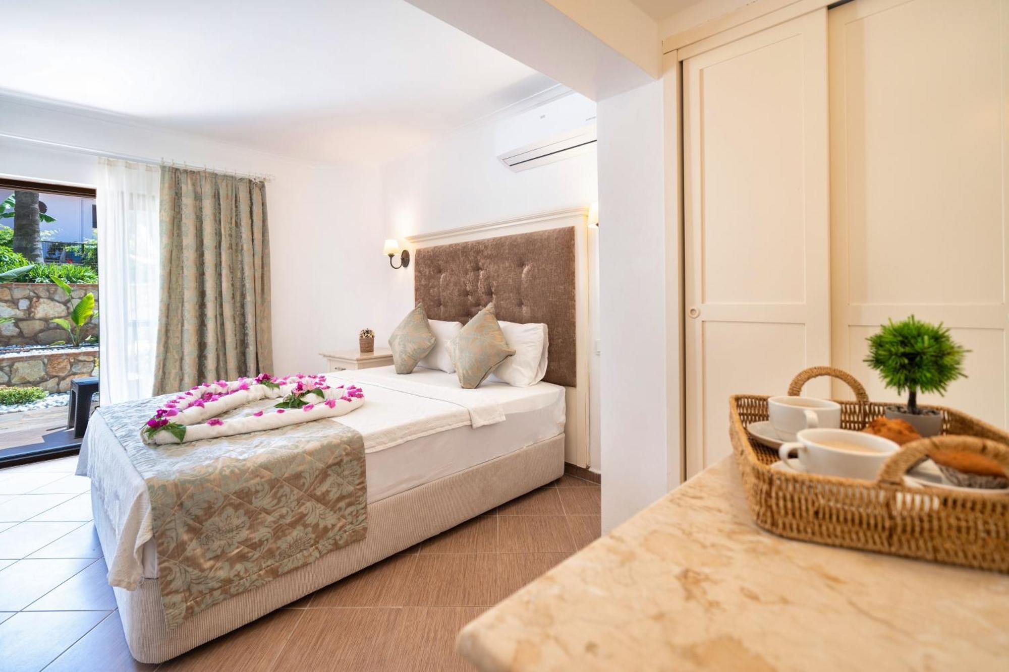 Otel Ata Lagoon 3*