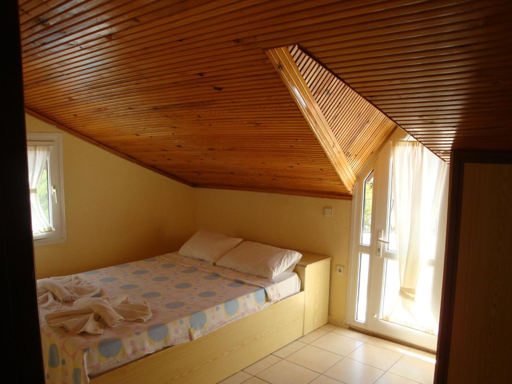 Everest Aparthotel