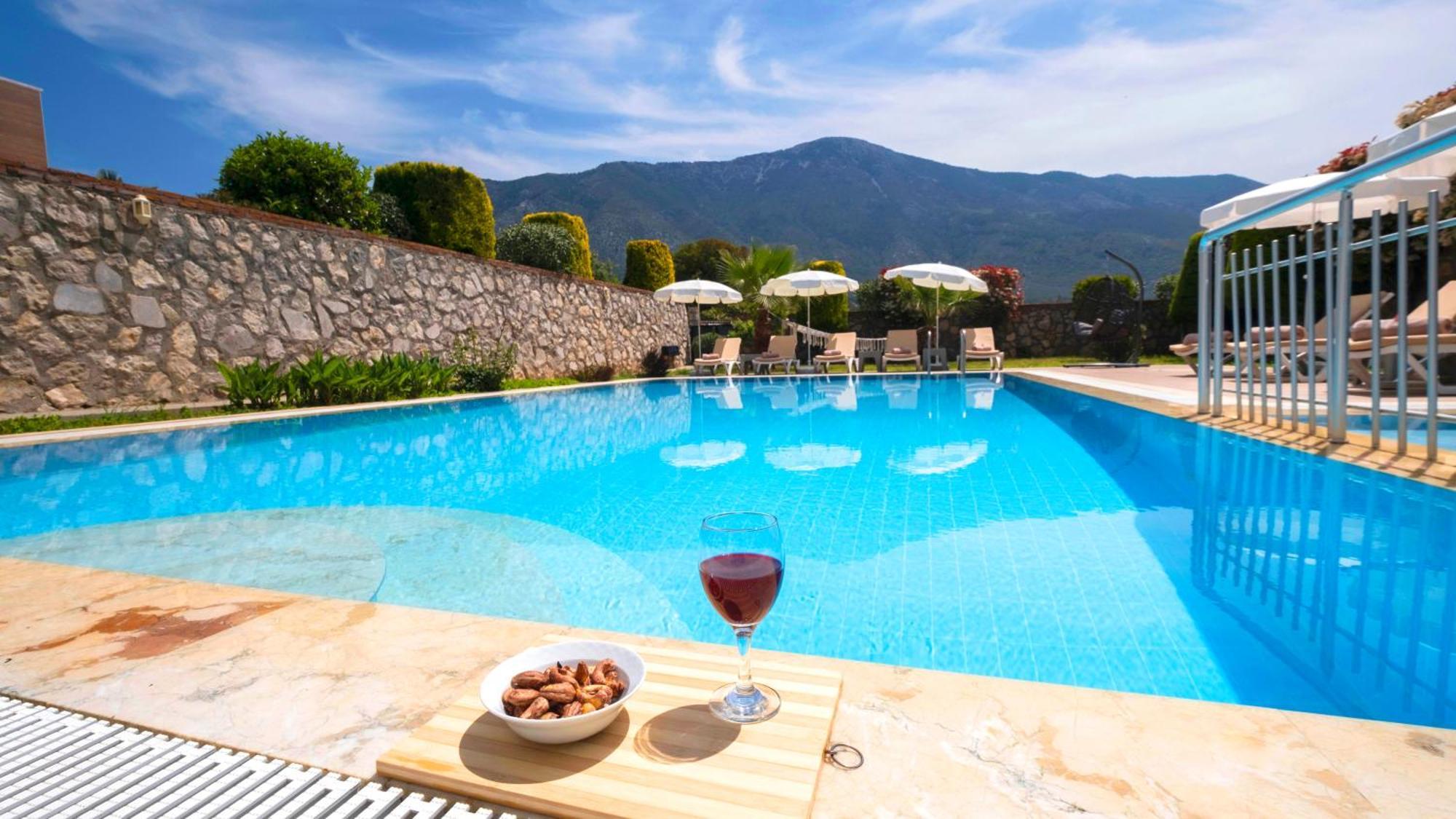 Oludeniz, Fethiye Luxurious And Peaceful With Children Pool *