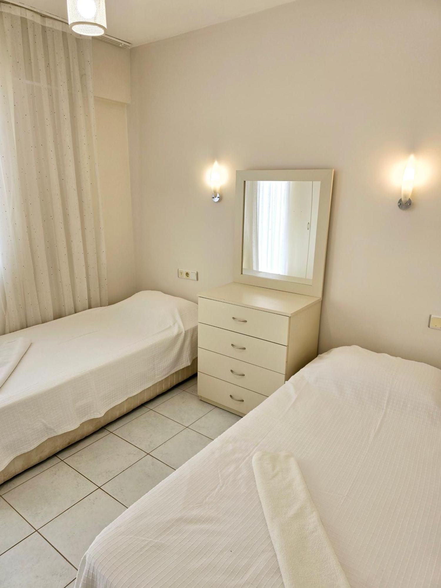3 Bedrooms In Oeluedeniz, Ovacik Oludeniz