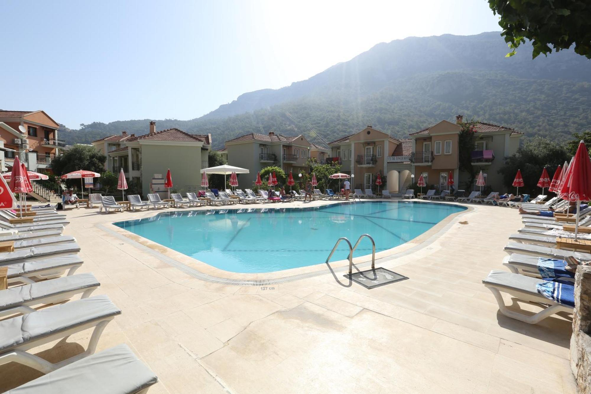 The Tower Hotel 3*