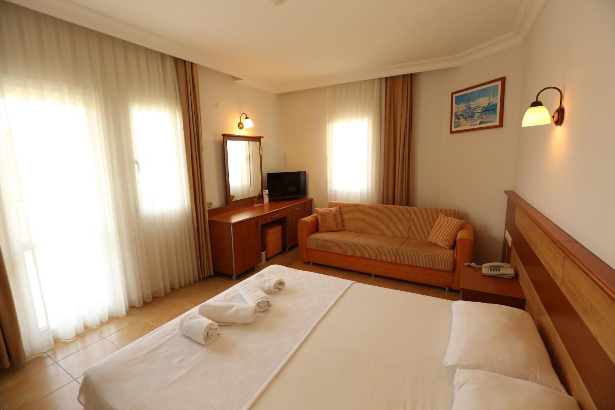 Mavruka Hotel 4*
