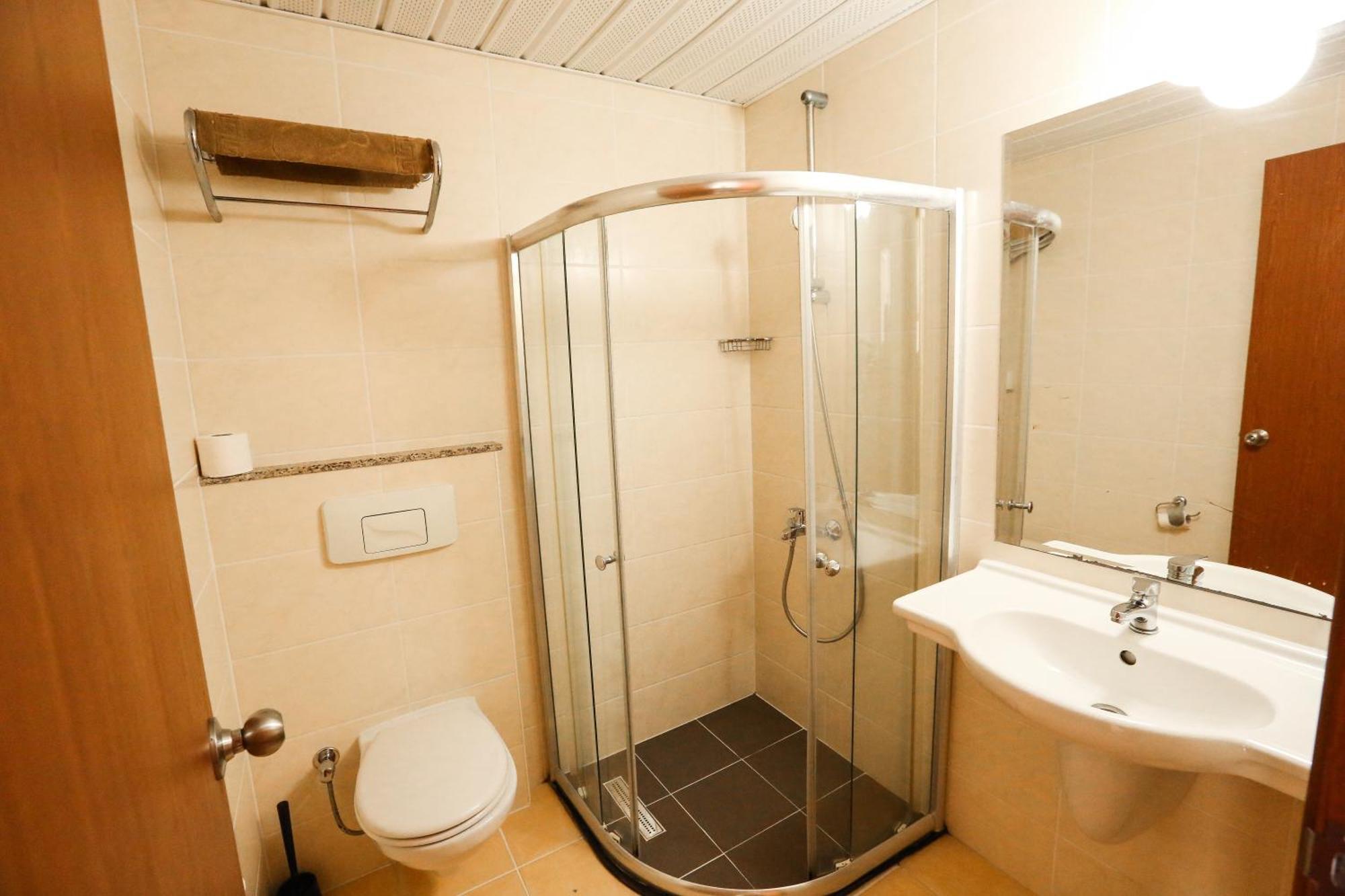 Hotel The Tower 3*