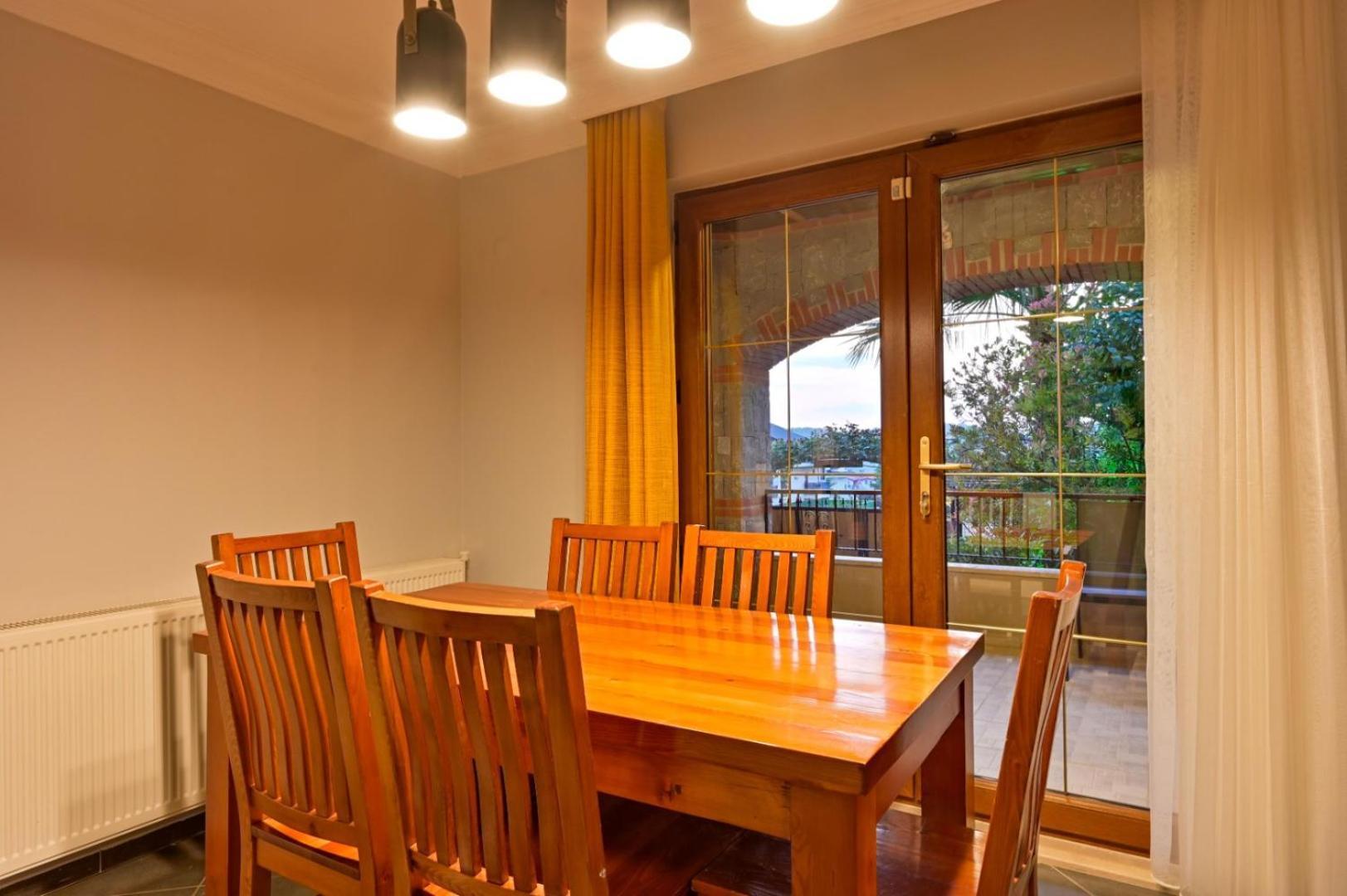 Kalamos Private For 10 People In Hisaroenue Villa