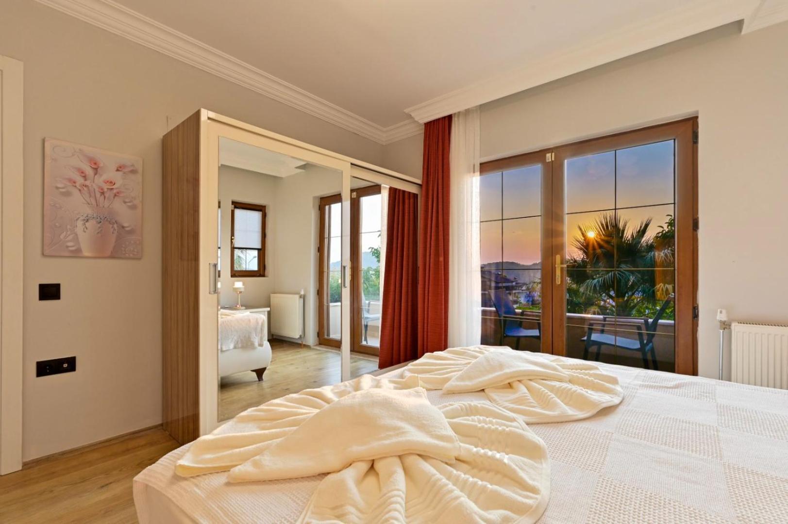 Villa Kalamos Private For 10 People In Hisaroenue