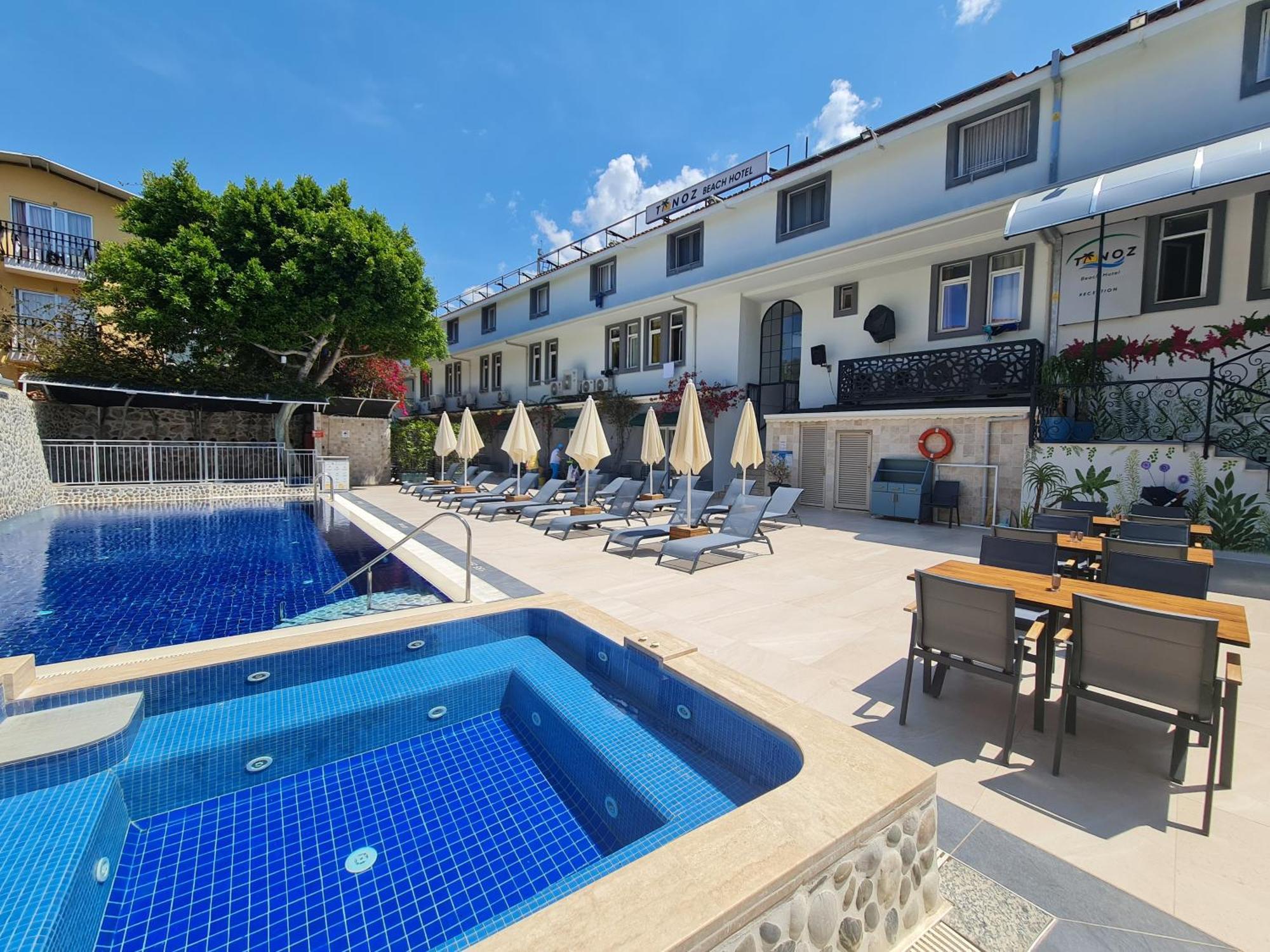 Tonoz Otel 3*