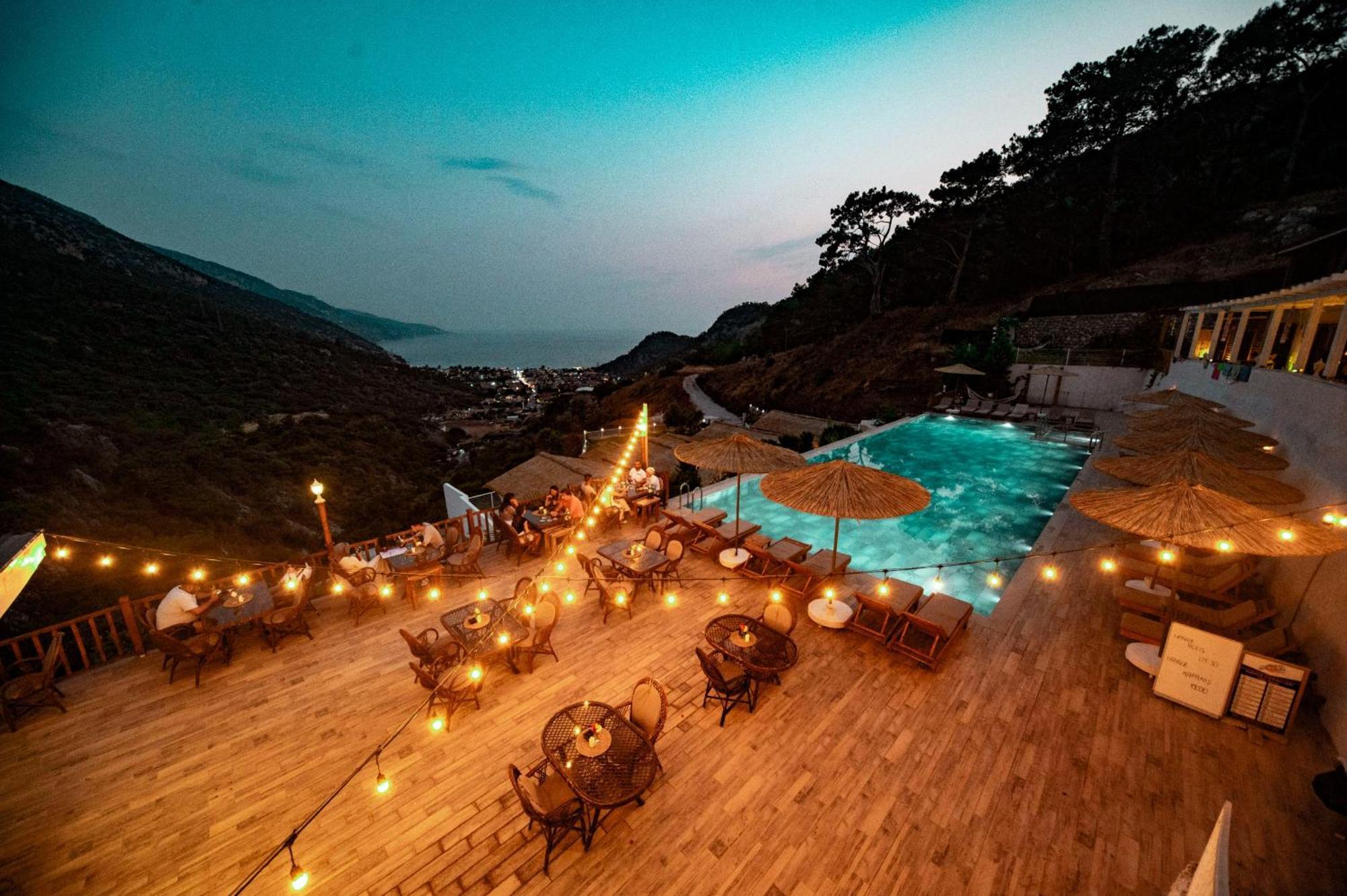 Manzara Non Alcoholic Family Hotel