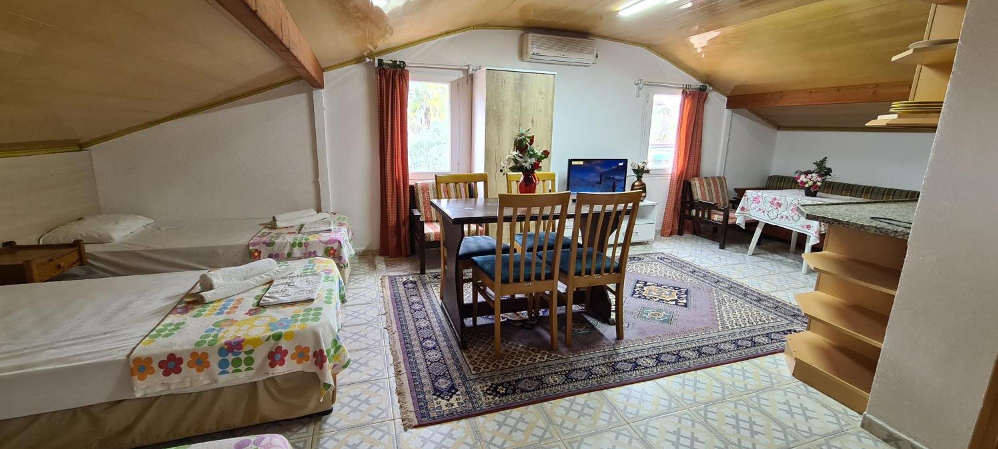 California Aparthotel