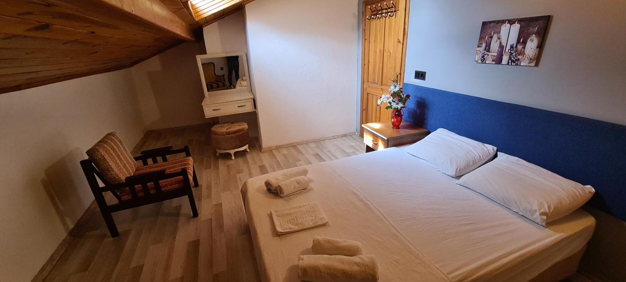 Aparthotel California 3*