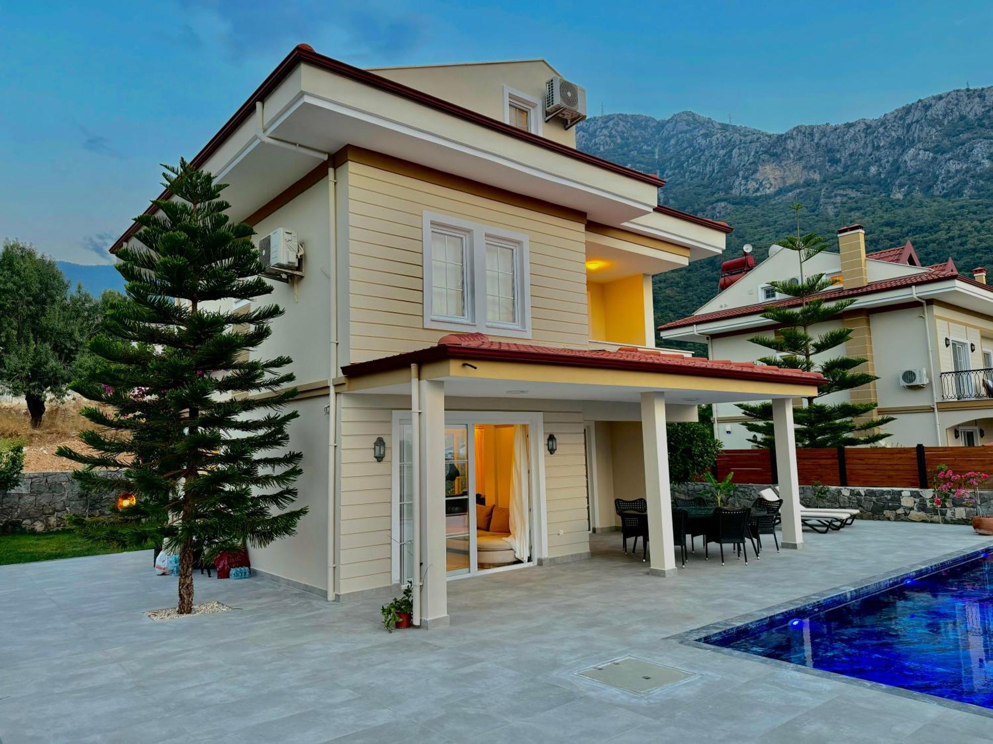 Serenity By Luxury Group *