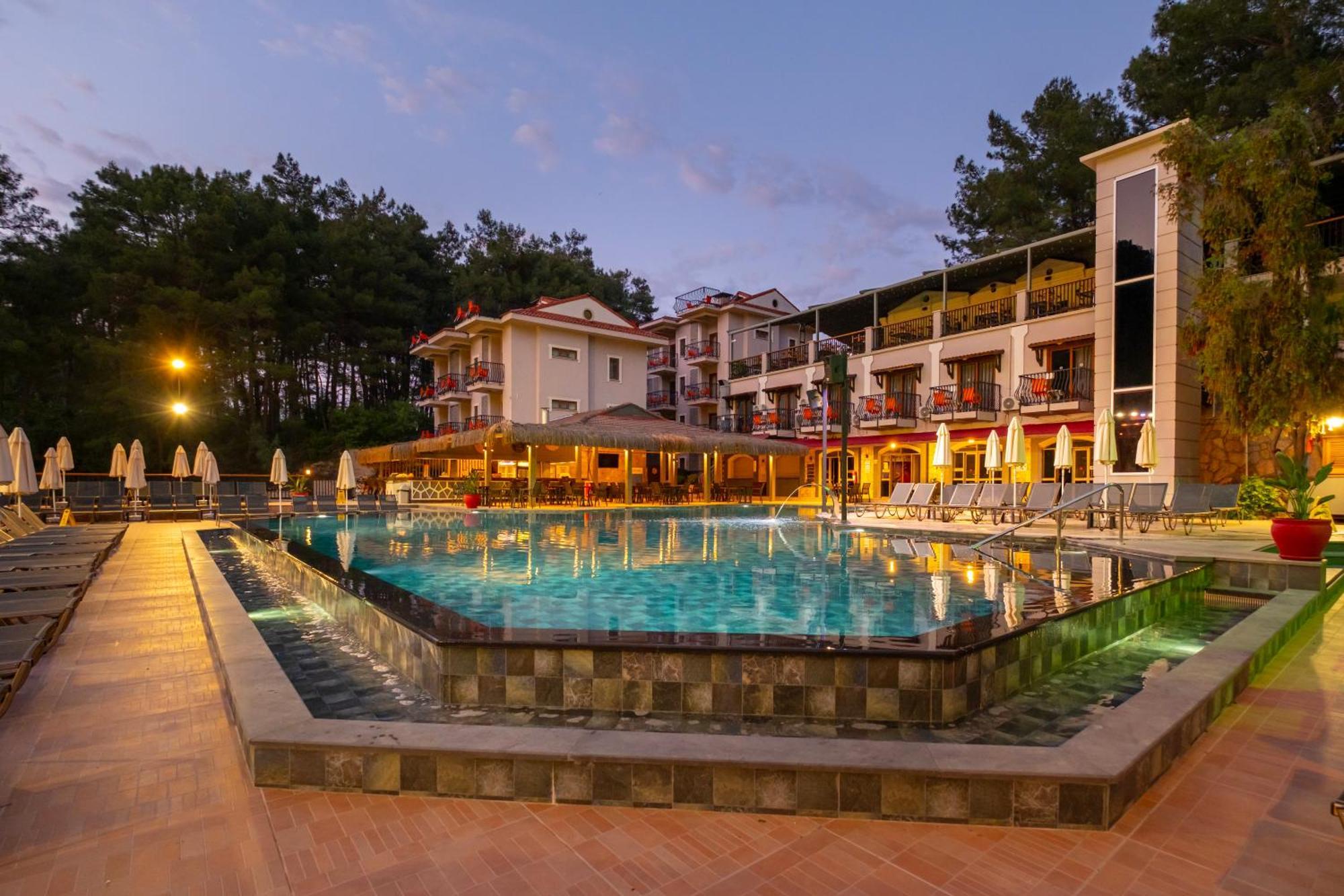Pine Valley Hotel