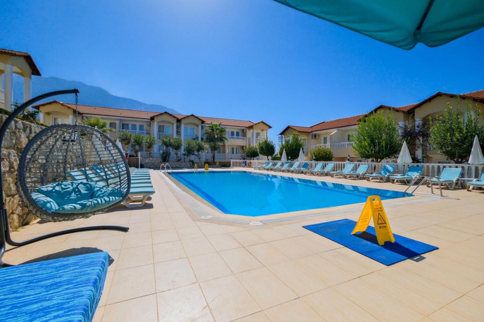 Larimar Otel
