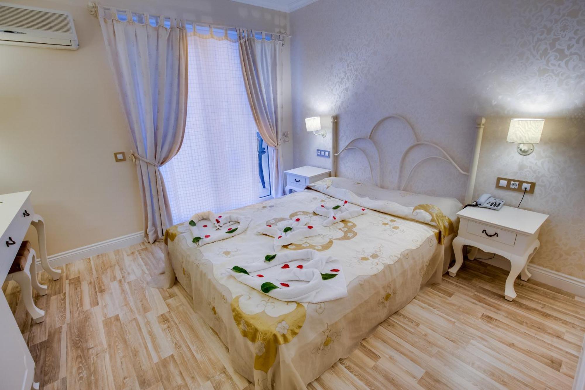 Pinehill & Hotel Oludeniz