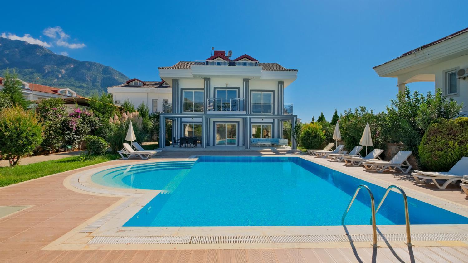 Orka Crystal Oludeniz