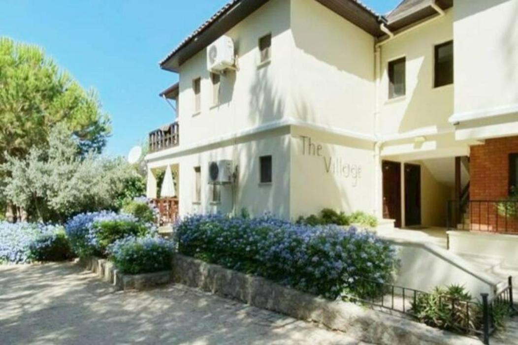 The Villages, C3 , Havuz, Barbeku, Balkon Teras Apartment *