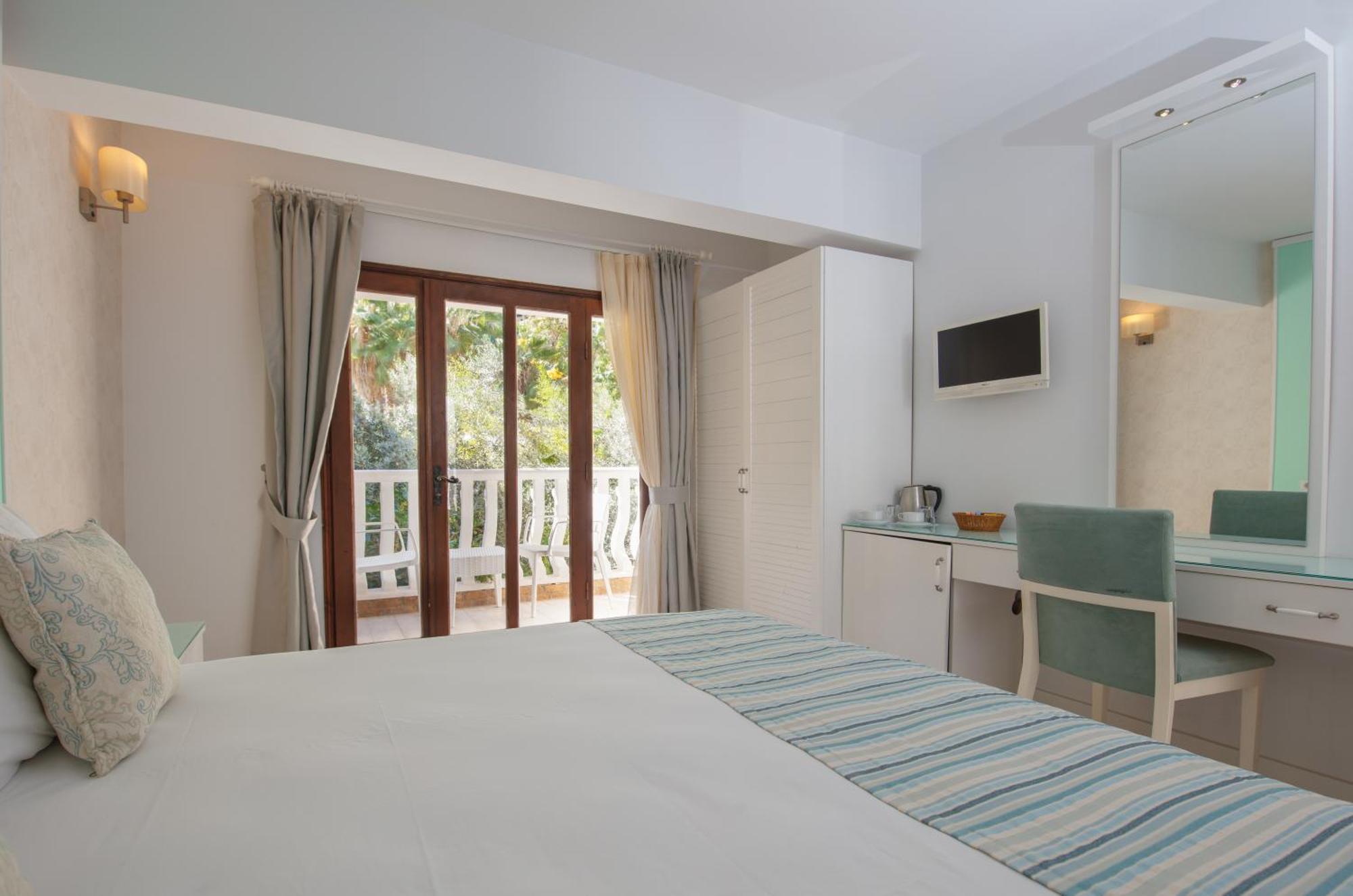 Flamingo & - Pet Friendly Hotel Oludeniz