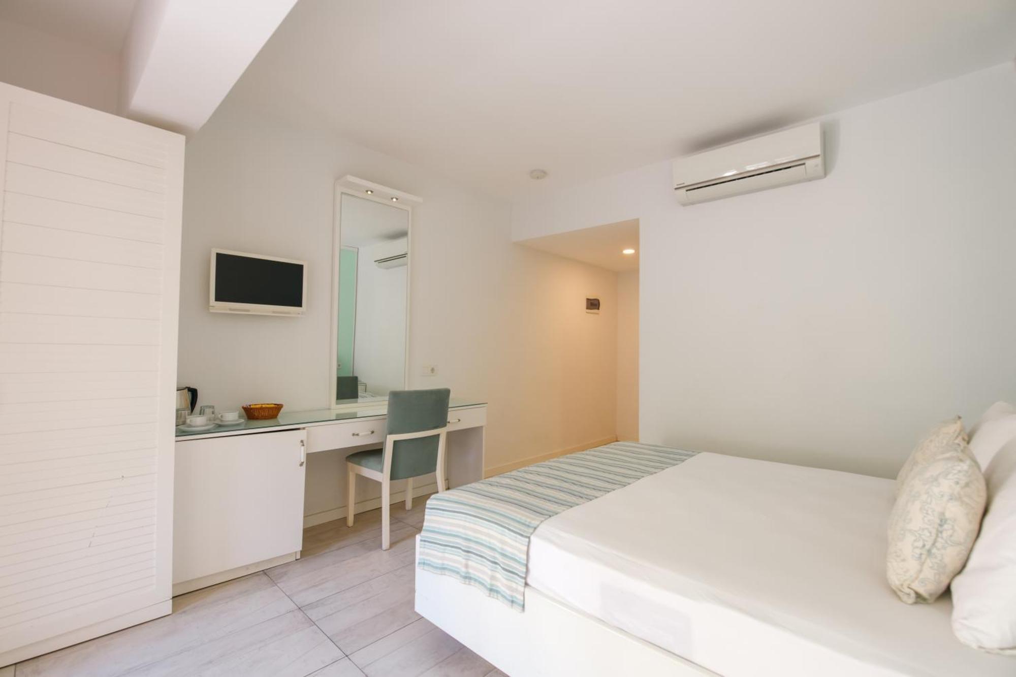 Hotel Flamingo & - Pet Friendly 3*