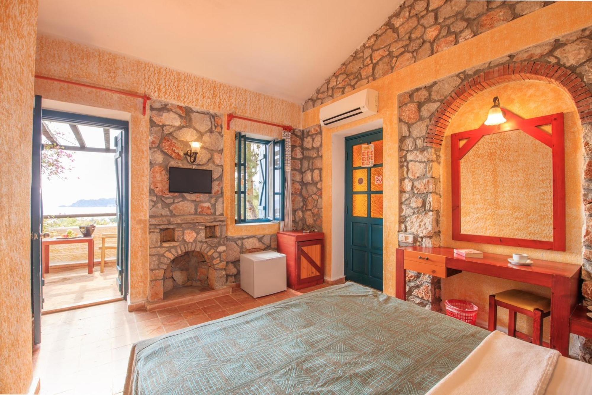 Symbola Hotel 3*