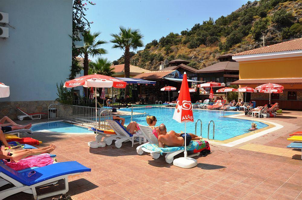 Montebello Deluxe Otel
