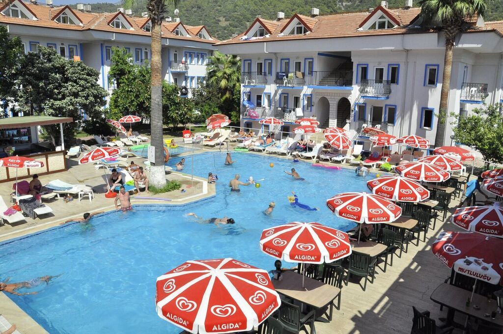 Akdeniz Otel