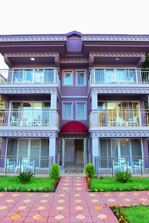 Evra Hotel