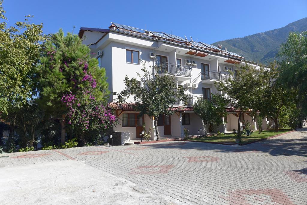 Star Hotel
