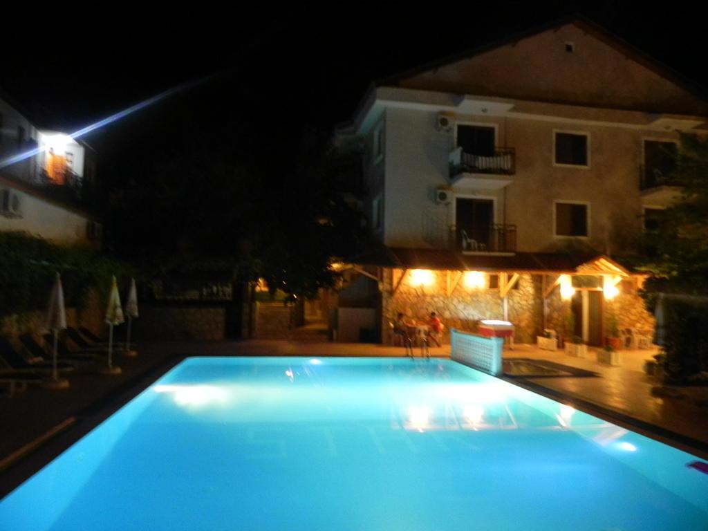 Star Hotel