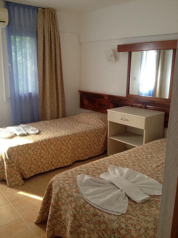 R.e.d. Hotel