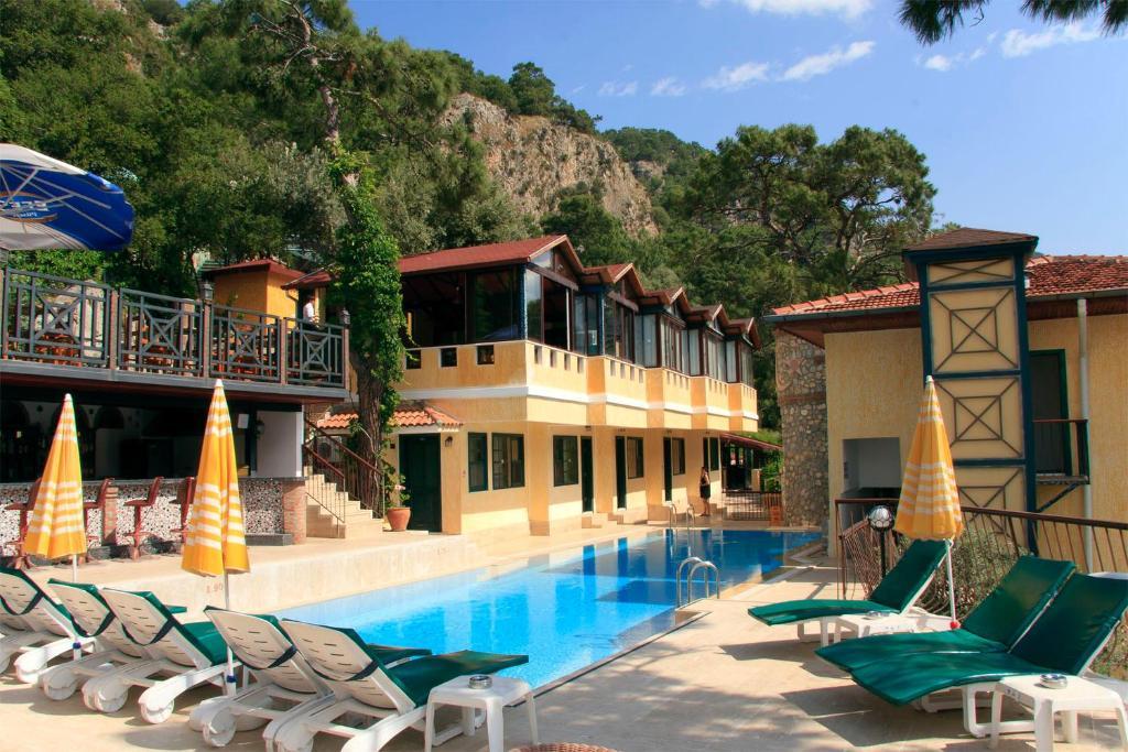 Bellevue Otel 3*