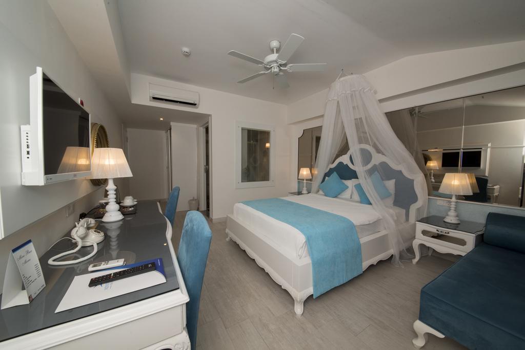 Montebello Deluxe Ölüdeniz