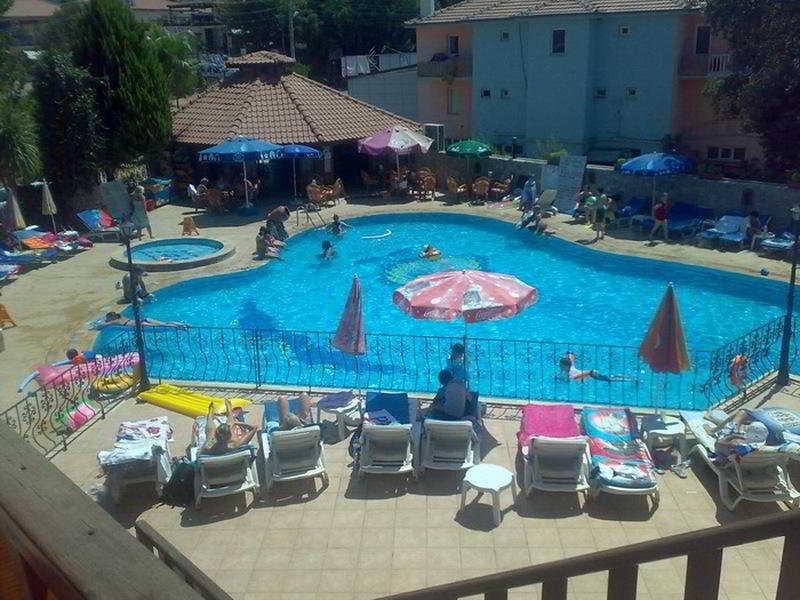 Zehra Hotel