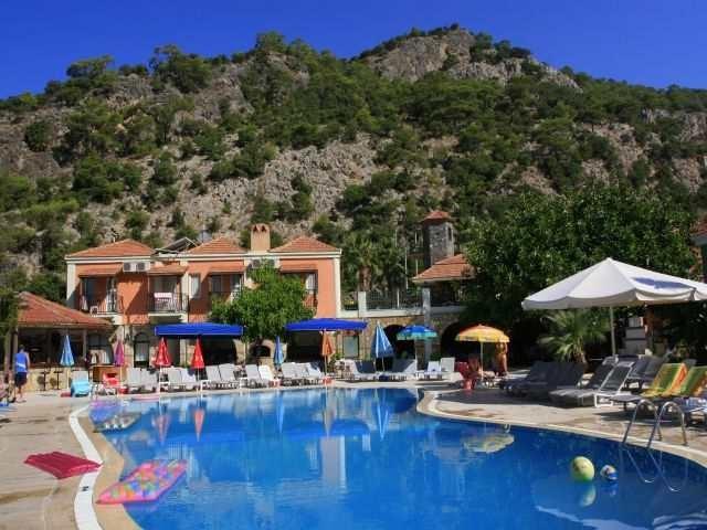 The Tower Hotel 3*